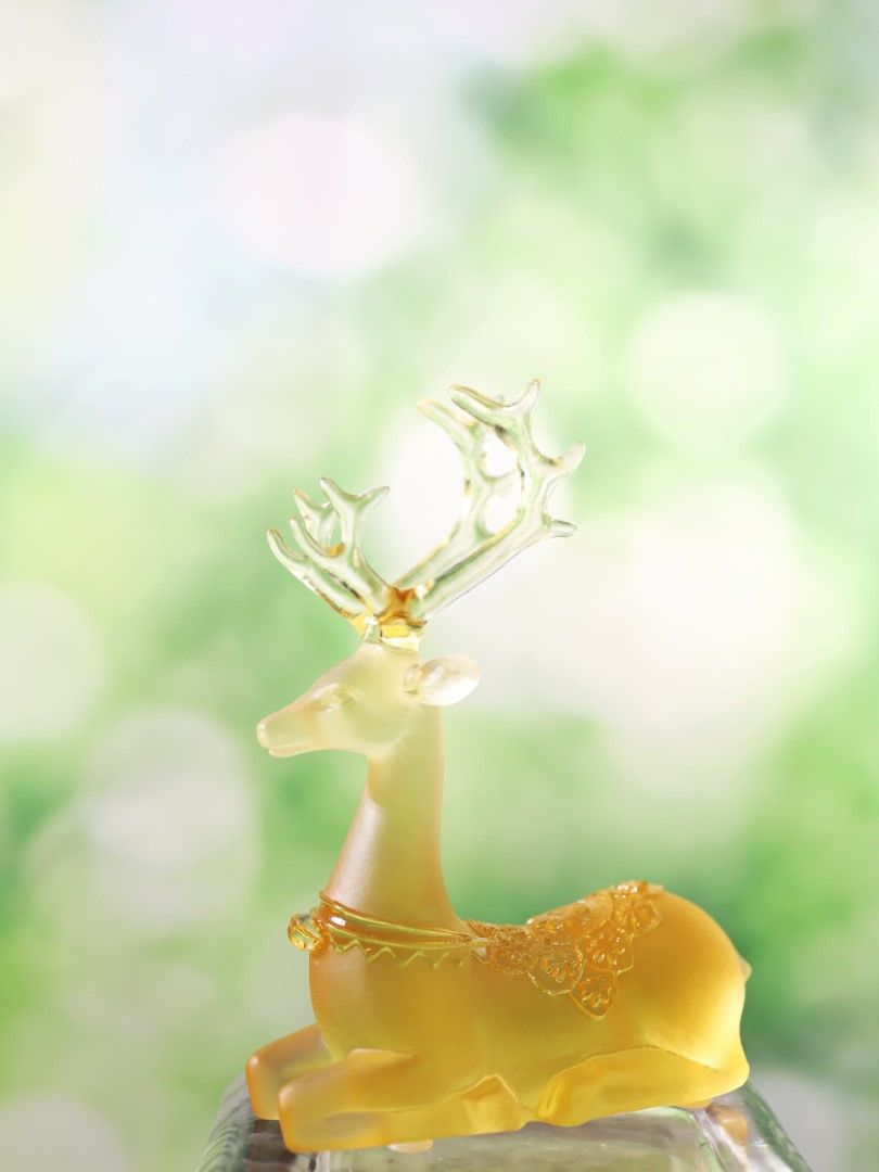 Deer 鹿 (Gold 黄) - Medium